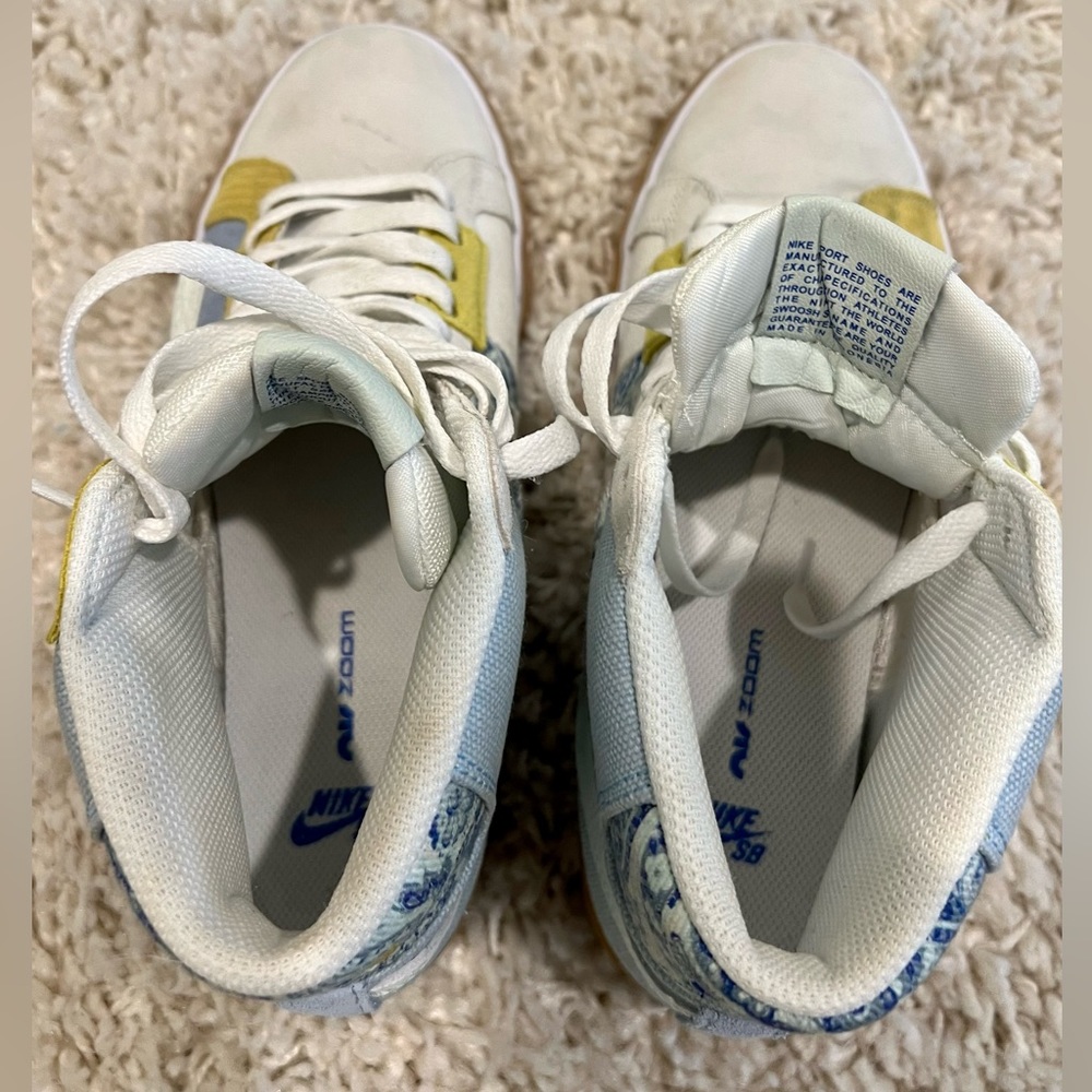 Nike SB Dunks - Picture 2 of 10